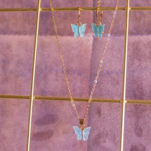 Blue pearl and gold butterfly necklace set